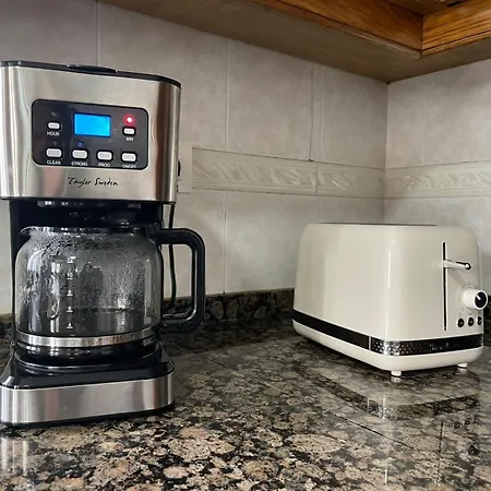 Casa Alicia 펜션 기욘